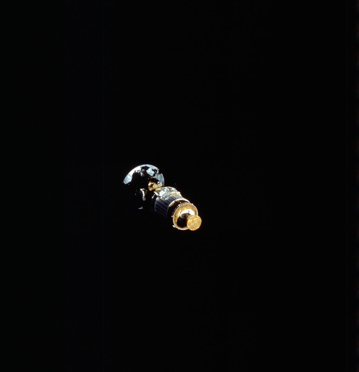STS034-72-070 (18 Oct 1989) --- Backdropped against the blackness of space, the Galileo spacecraft and its inertial upper stage (IUS) begin relative separation from the Earth-orbiting Space Shuttle Atlantis. The five-member STS-34 crew deployed the Jupiter-bound satellite within six hours of achieving Earth orbit on Oct. 18, 1989. The scene was exposed with a 70mm handheld Hasselblad camera.