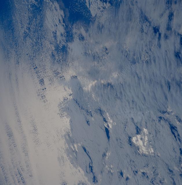 NASA image: STS-39 Earth observation shows scattered cloud cover over an ocean
