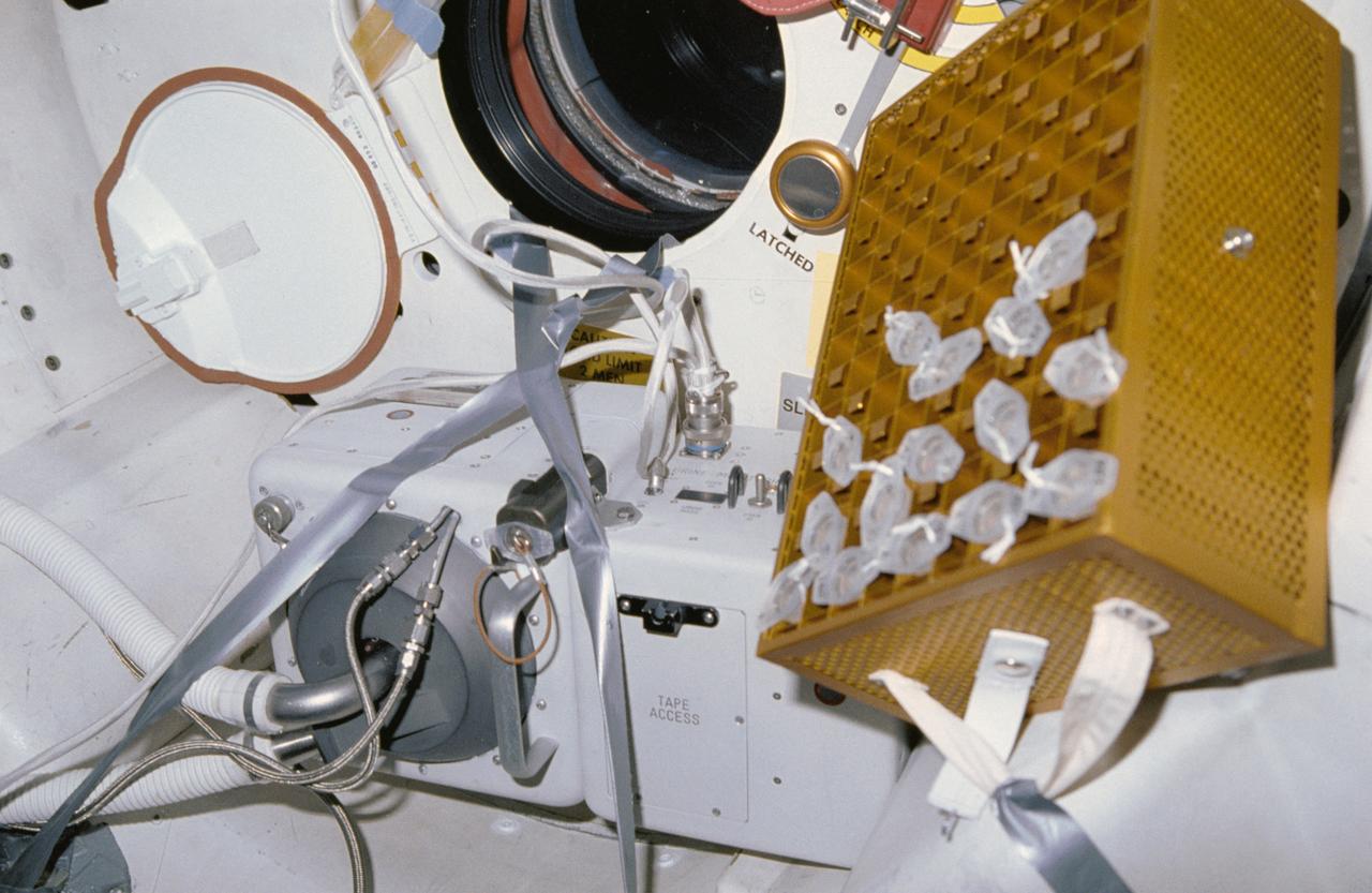 STS040-04-036 (5-14 June 1991) --- Closeup view of urine monitoring system and test samples, part of the busy schedule of life sciences testing on the nine-day STS-40/Spacelab Life Sciences (SLS-1) mission aboard the earth-orbiting Columbia.