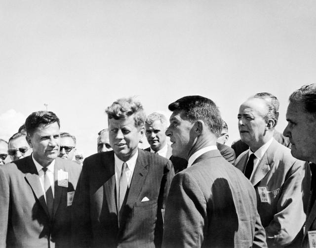NASA image: -PRESIDENTIAL VISIT TO HOUSTON