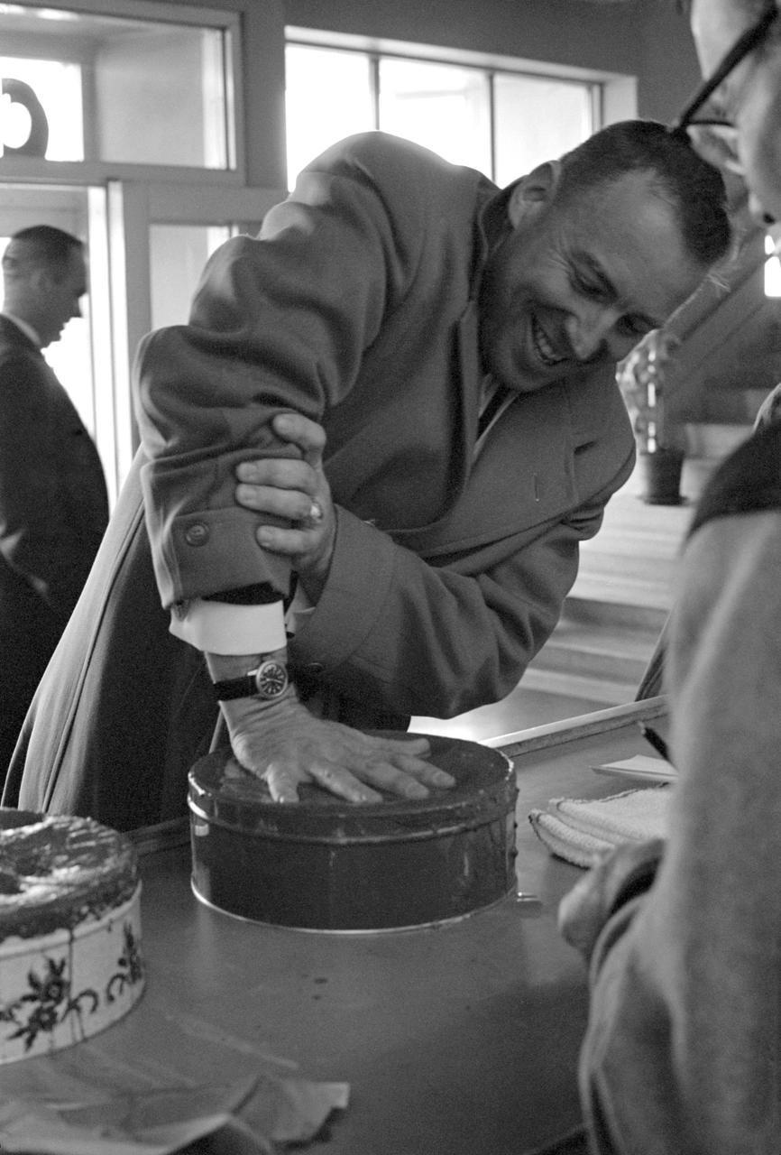 MSC Flight Crew visit Lowell Observatory at Flagstaff, AZ