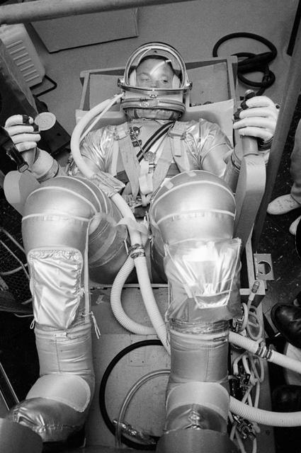 NASA image: CONTOUR COUCH - MERCURY-ATLAS (MA)-9 - ASTRONAUT COOPER - SUIT PRESSURIZATION TESTS - HANGAR "S" - CAPE