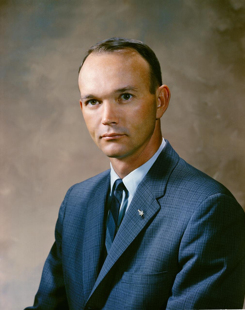 S64-29926 (1964) --- Portrait of astronaut Michael Collins in a business suit. Photo credit: NASA