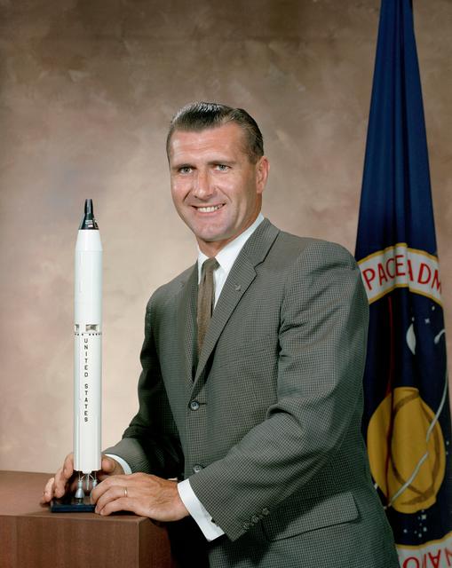 NASA image: PORTRAIT - ASTRONAUT RICHARD F. GORDON, JR.