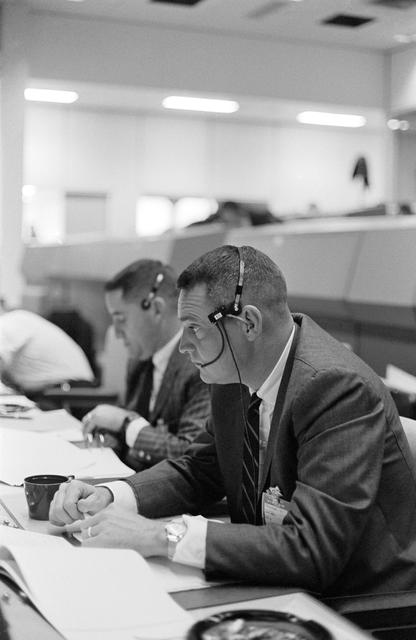 NASA image: WILLIAMS, CLIFTON C. ASTRONAUT - MISSION CONTROL CENTER (MCC) - GEMINI-TITAN (GT)-3 - MSC