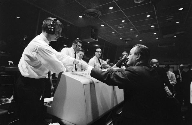 NASA image: VISITOR - VICE-PRESIDENT - MISSION CONTROL CENTER (MCC) VISIT - CAPE KENNEDY