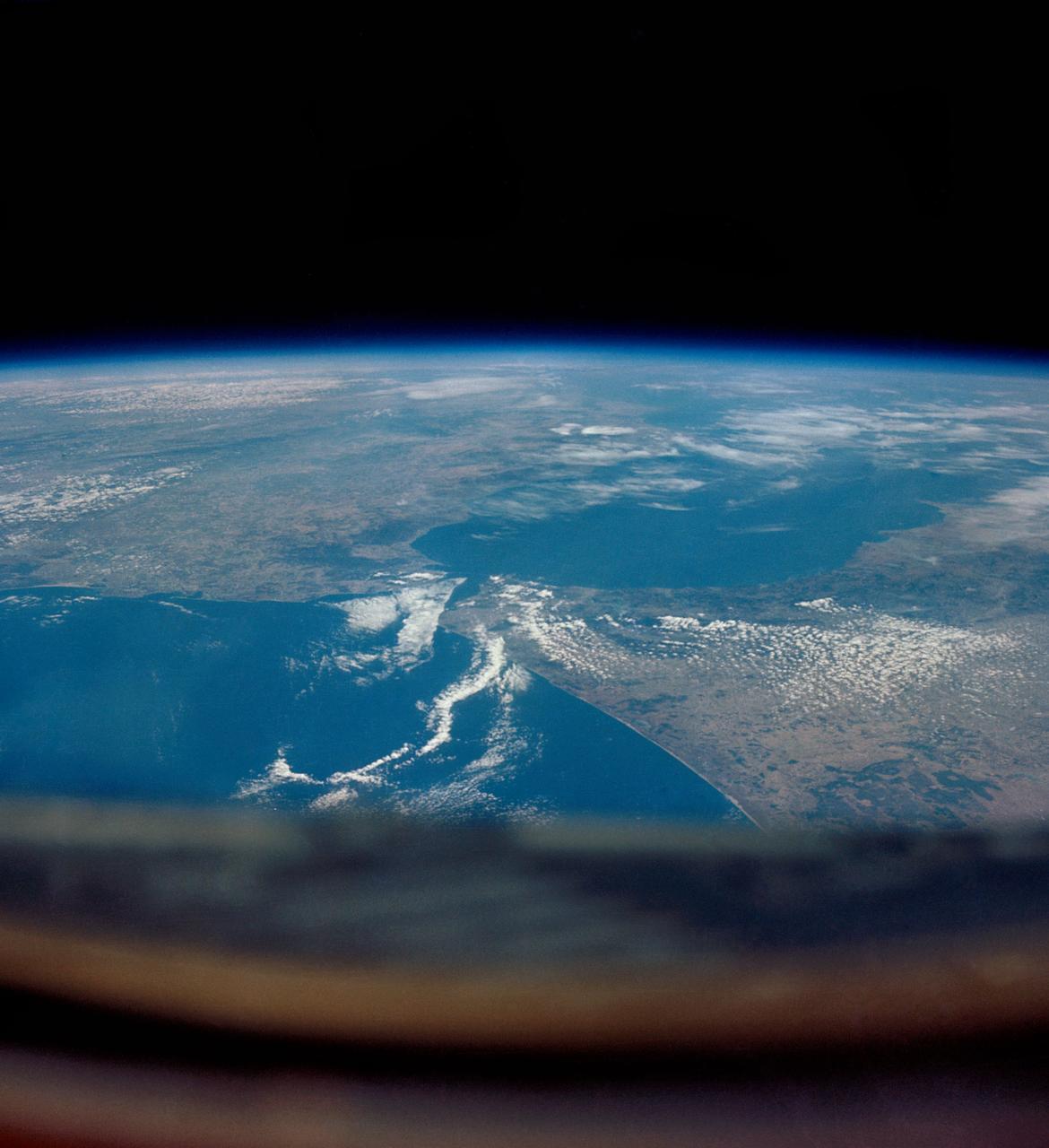 S65-45737 (22 Aug. 1965) --- Looking northeast, the Strait of Gibraltar, Morocco (foreground) and Spain (background) are photographed from the Gemini-5 spacecraft during its 14th revolution of Earth.