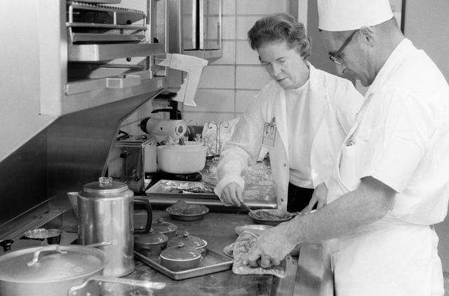 NASA image: Dietician prepares Gemini 7 crew preflight breakfast