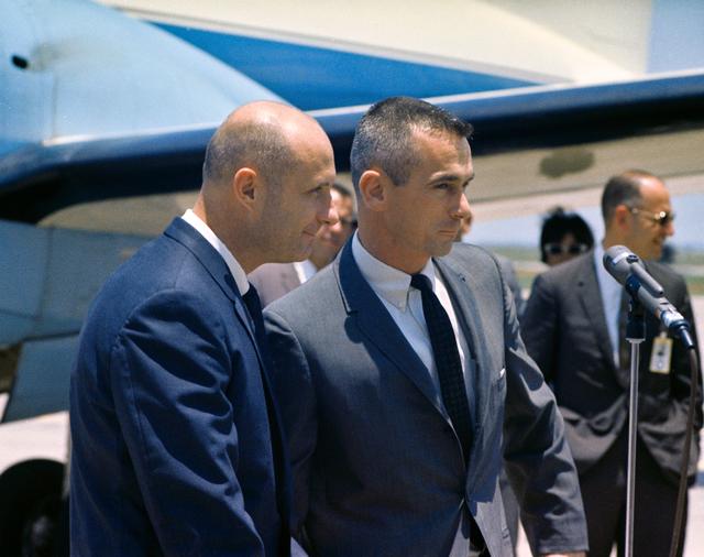 NASA image: ASTRONAUT EUGENE A. CERNAN - MISC. - ELLINGTON AFB (EAFB), TX