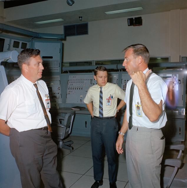 NASA image: GEMINI-TITAN (GT)-12 - TRAINING (PRIOR) - MISSION SIMULATOR