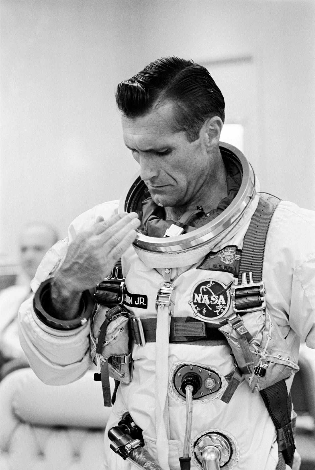 Gordon performed two EVAs during Gemini XI. The first spacewalk entailed fastening a 100-foot tether to the Gemini’s docking bar for a passive stabilization experiment. The second time the hatch was opened, Gordon stood in the opening with only his head and shoulders outside of the spacecraft and took photographs of the Earth.