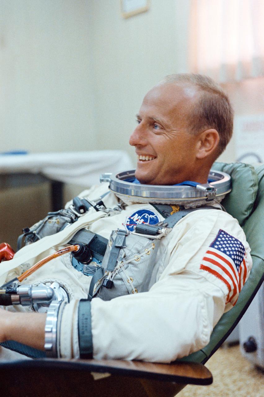 S66-50726 (12 Sept. 1966) --- Astronaut Charles Conrad Jr., command pilot of the Gemini-11 spaceflight, relaxes in Launch Complex 16 suiting trailer during the Gemini-11 prelaunch countdown. Minutes later astronauts Conrad and Richard F. Gordon Jr., pilot, were transported to Pad 19 and their waiting Gemini-11 spacecraft in preparation for their scheduled three-day mission in space. Photo credit: NASA