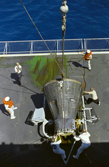 NASA image: GT-11 - RECOVERY