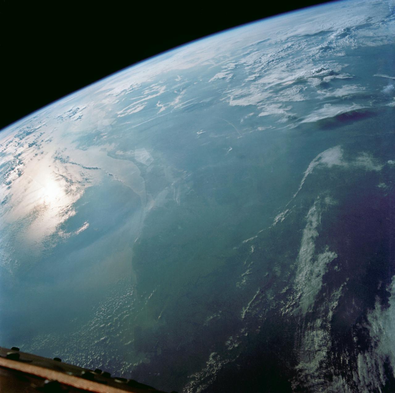 S66-54560 (14 Sept. 1966) --- U.S. Gulf coast area from Aransas Bay, Texas, to Mobile Bay, Alabama, as seen from the Gemini-11 spacecraft during its 29th revolution of Earth. The Galveston Bay and Houston area is in center of photograph. Further eastward along the coast can be seen the Mississippi River delta and New Orleans area. Taken with a modified 70mm Hasselblad camera, using Eastman Kodak, Ektachrome, MS (S.O. 368) color film. Photo credit: NASA