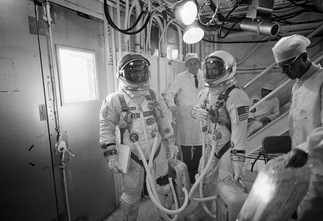 NASA image: Gemini 11 prime crew prepare to enter Gemini 11 spacecraft