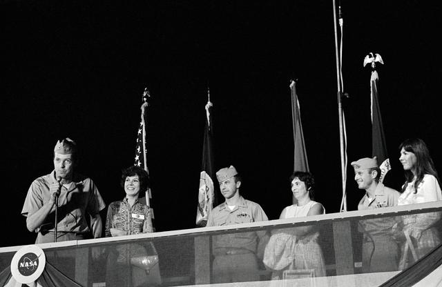 NASA image: SLYLAB (SL)-2 - "WELCOME HOME CEREMONIES" - ELLINGTON AFB (EAFB), TX