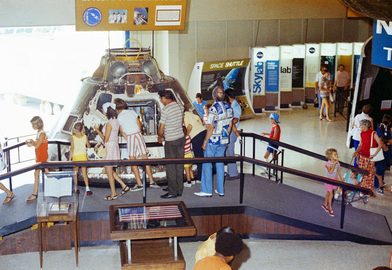 Series show exhibits displayed in the lobby and museum of Bldg. 1 Auditorium for public viewing. Views include spectators looking at the exhibits.      JSC, HOUSTON, TX