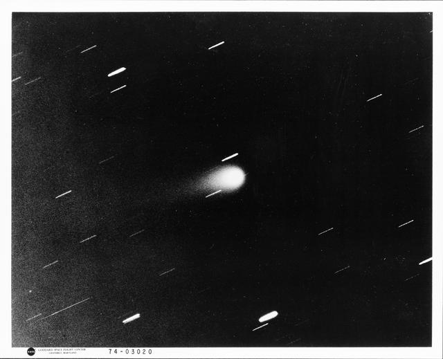 Photograph of Comet Kohoutek taken from Skylab