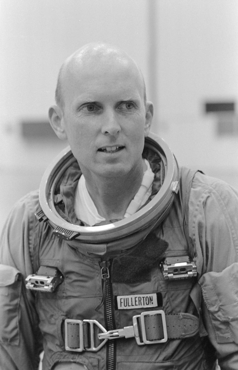 S78-34917 (31 Aug. 1978) --- Just about to don his helmet and enter JSC?s shuttle engineering mock-up/trainer is astronaut C. Gordon Fullerton, one of eight NASA astronauts recently named to man the space shuttle Columbia on a series of orbital flight tests in the early 1980s. Photo credit: NASA    NOTE: Since this photograph was made, astronaut C. Gordon Fullerton was named pilot for STS-3, scheduled for launch in early spring of 1982.