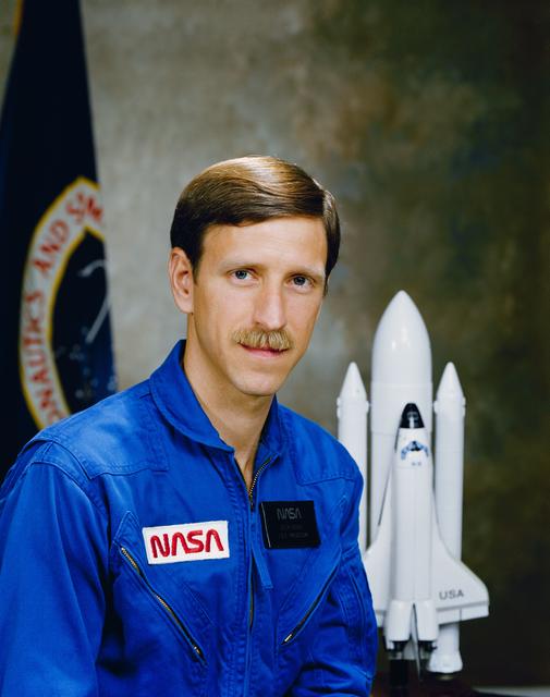 NASA image: PORTRAIT - COVEY, RICHARD O., ASTRONAUT-CANDIDATE