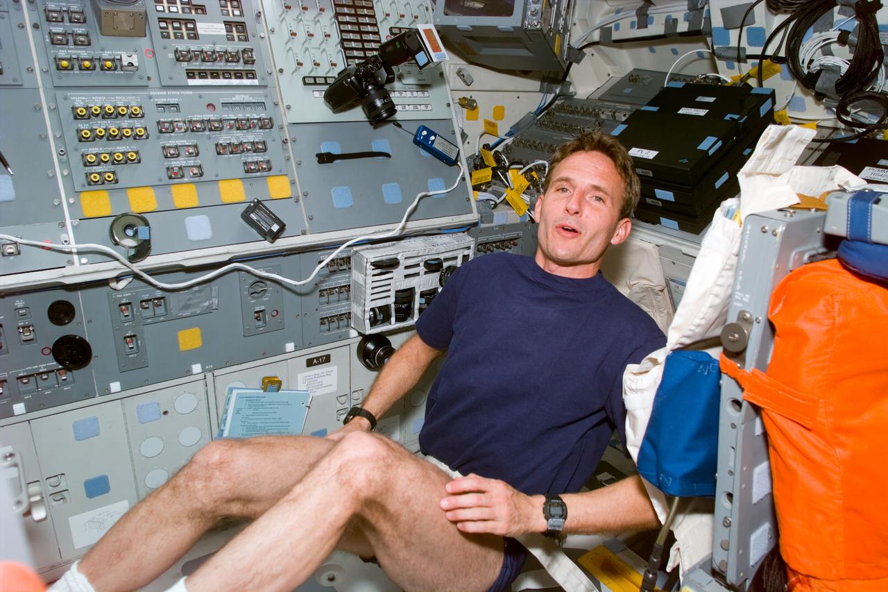 STS081-E-5101 (12 Jan. 1997) --- Astronaut Jerry M. Linenger, mission specialist, works out on a bicycle ergometer device on the Space Shuttle Atlantis' flight deck as he readies for a long-duration stay in Earth-orbit. In mid-week, Linenger and his crew mates are scheduled to dock with Russia's Mir Space Station and pick up John E. Blaha, NASA astronaut who has been serving as a cosmonaut guest researcher since September 1996. Linenger will replace Blaha onboard Mir and the transfer will mark the second such direct exchange of cosmonaut guest researchers, though Linenger will be the fourth United States astronaut to spend a lengthy stay on Mir.
