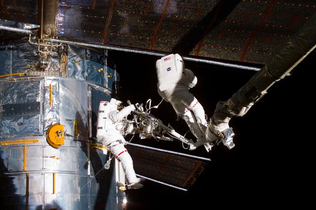 NASA image: EVA 2 activity on Flight Day 5 to service the Hubble Space Telescope