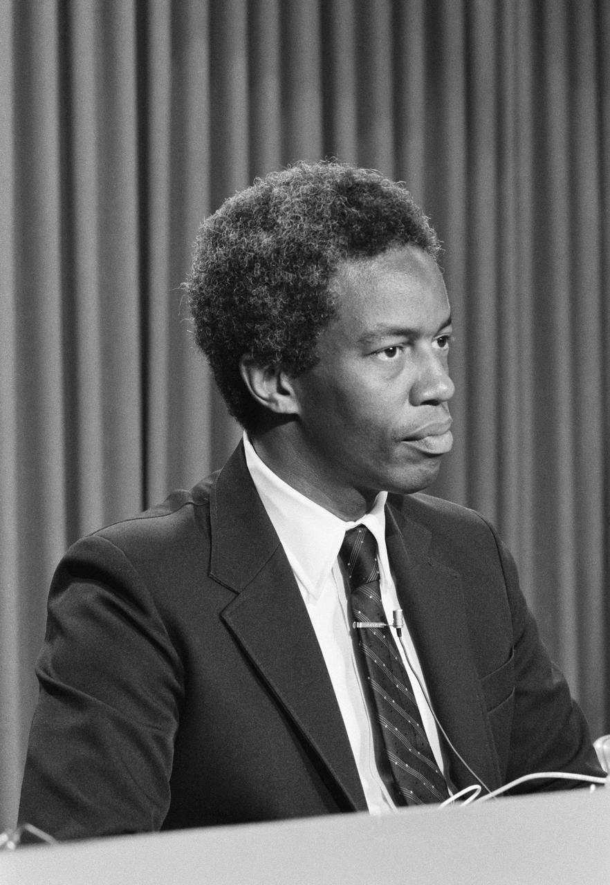 S83-36612 (13 July 1983) --- Astronaut Guion S. Bluford, STS-8 mission specialist, thinks over a question directed to him by a news media representative during his crew?s pre-flight press conference on July 13, 1983.  Major Bluford is one of three mission specialists on the five-man STS-8 Challenger crew of astronauts.