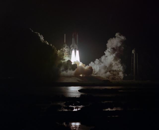 NASA image: LAUNCH - STS-8 - KSC