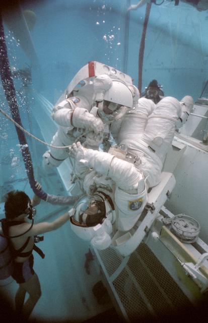 NASA image: Crew Training - STS-41D - JSC