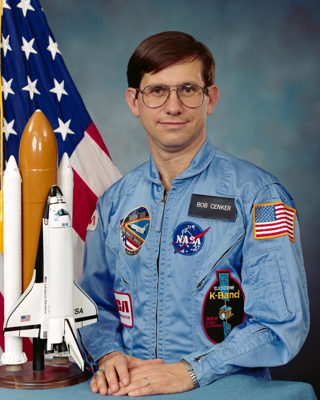 S85-45499 (2 Dec 1985) --- Payload specialist Robert J. Cenker.