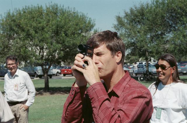 NASA image: STS-29 Discovery, OV-103, crewmembers participate in IMAX camera training