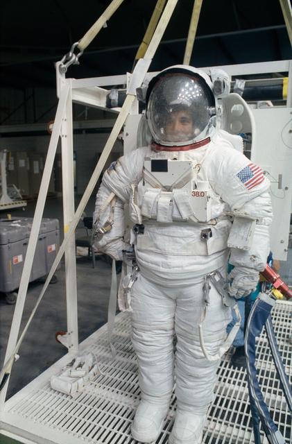 NASA image: STS-57 MS2 Sherlock in EMU is ready for underwater EVA simulation at JSC