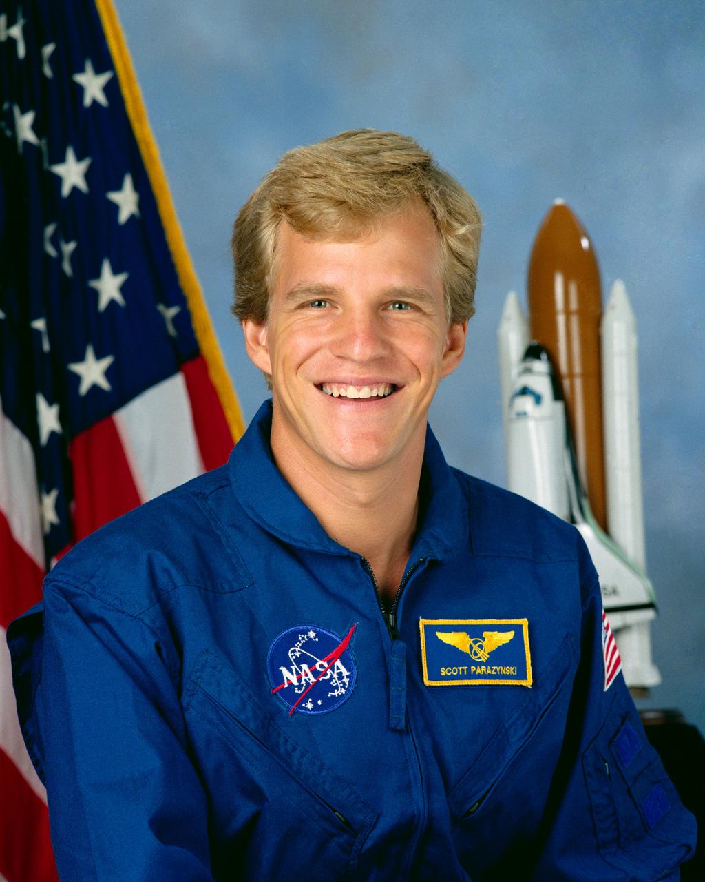S92-44926 (September 1992) --- Astronaut Scott E. Parazynski, mission specialist.