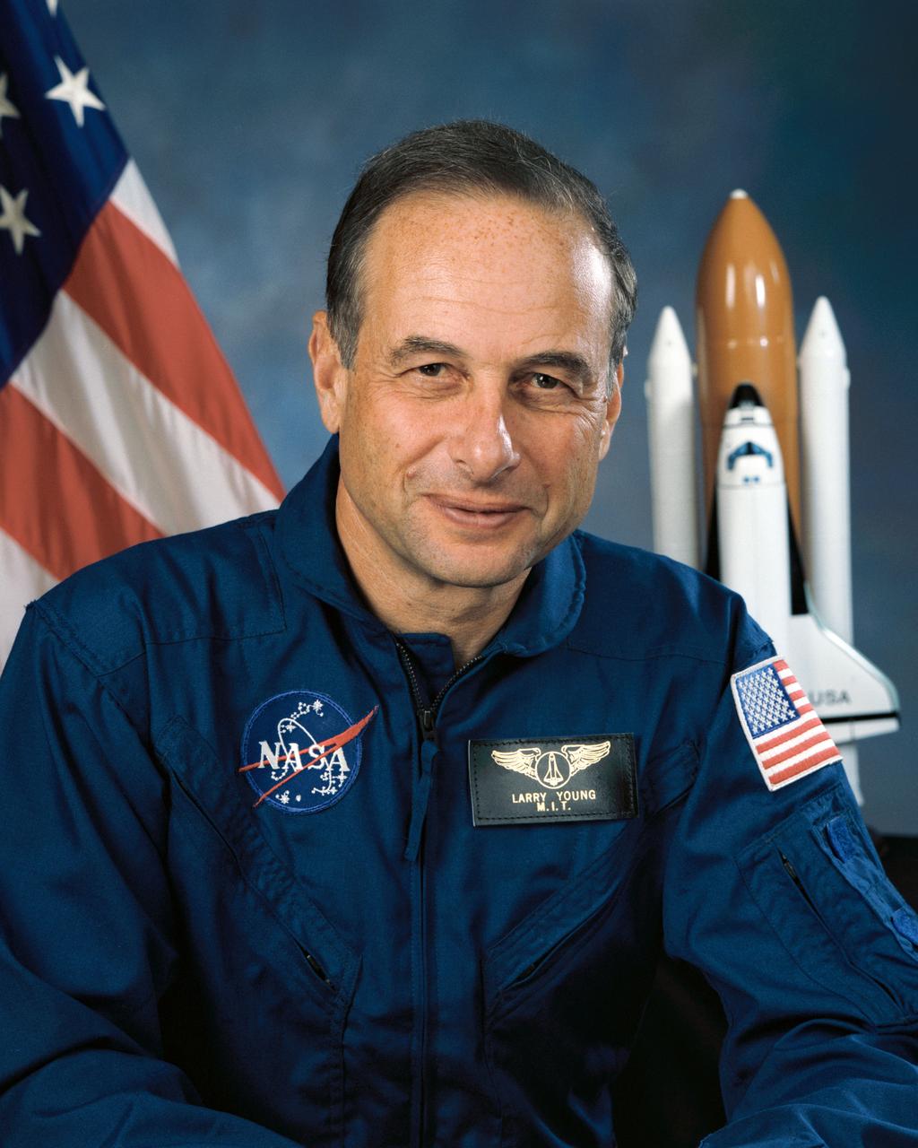 S92-49243 (November 1992) --- Astronaut Laurence Young, Sc. D., Massachusetts Institute of Technology, payload specialist