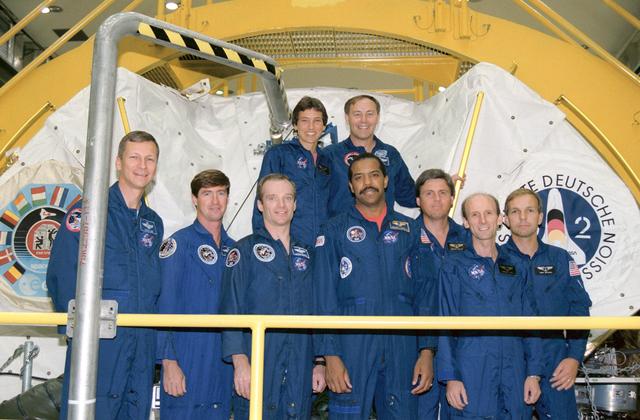 NASA image: STS-55 Spacelab D-2 (SL D-2) Crew Members at KSC and at JSC Training