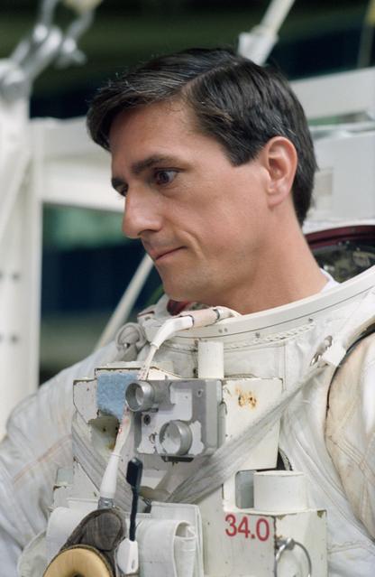 NASA image: STS-65 Mission Specialist Thomas in EMU prepares for WETF contingency EVA