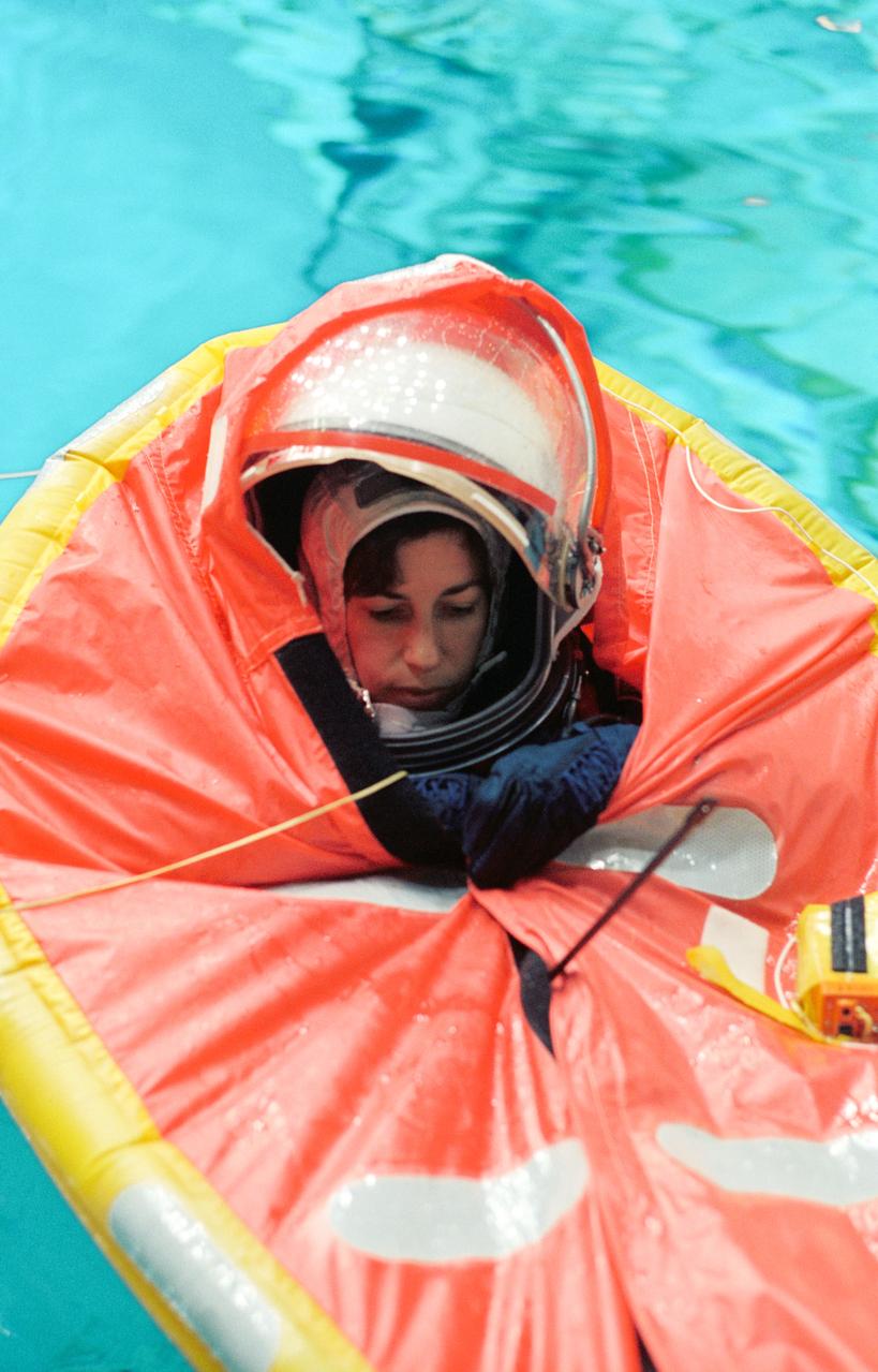 S94-37520 (28 June 1994) --- Astronaut Ellen Ochoa, STS-66 payload commander, secures herself in a small life raft during an emergency bailout training exercise in the Johnson Space Center's (JSC) Weightless Environment Training Facility (WET-F).  Making her second flight in space, Ochoa will join four other NASA astronauts and a European mission specialist for a week and a half in space aboard the Space Shuttle Atlantis in support of the Atmospheric Laboratory for Applications and Science (ATLAS-3) mission.  Ochoa was a mission specialist on the ATLAS-2 mission in April of 1993.