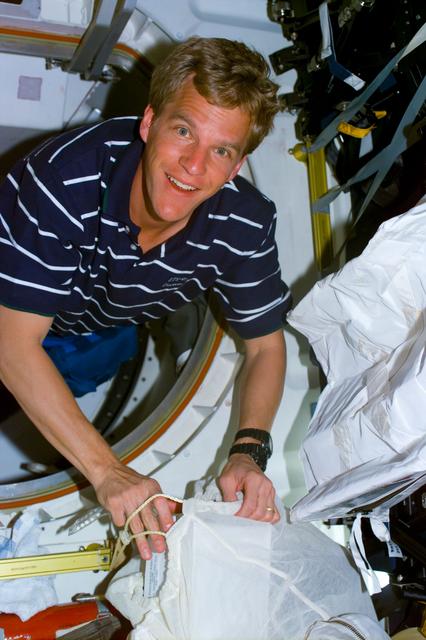 NASA image: Parazynski in transfer tunnel