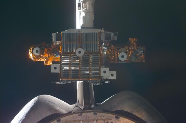 NASA image: Various views of the capture of the Spartan satellite