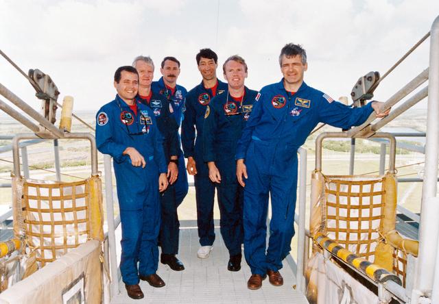 NASA image: STS-77 crew at KSC for TCDT