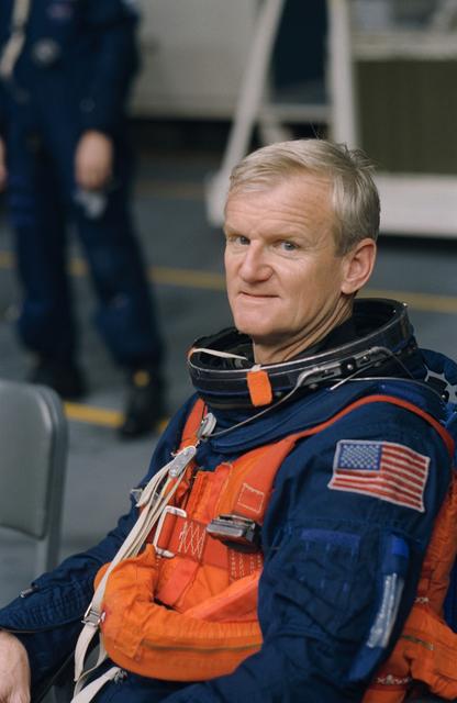 NASA image: STS-77 crew preflight training