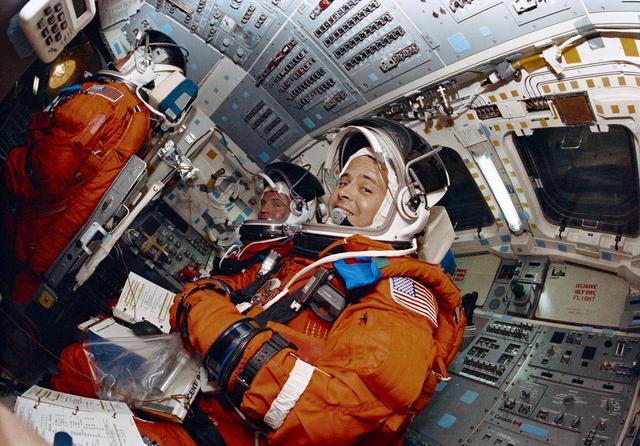 NASA image: Preflight photos of STS-77 crewmembers at KSC