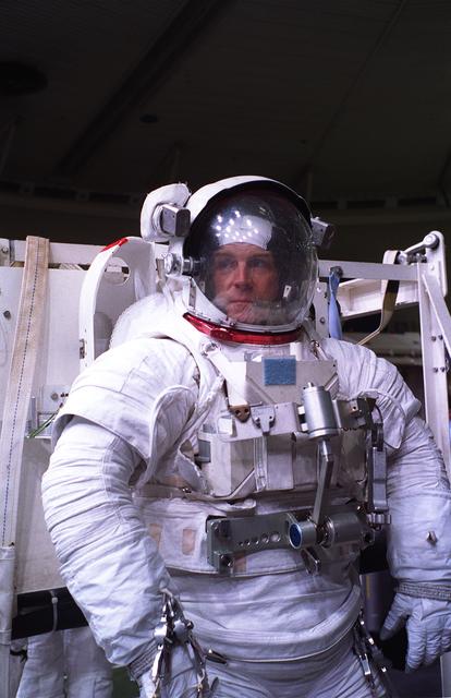 NASA image: STS-82 training in WETF facility with Steve Smith and Mark Lee