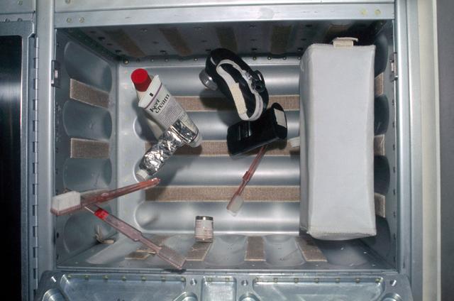 NASA image: View inside personal hygiene locker of Skylab 3 astronauts