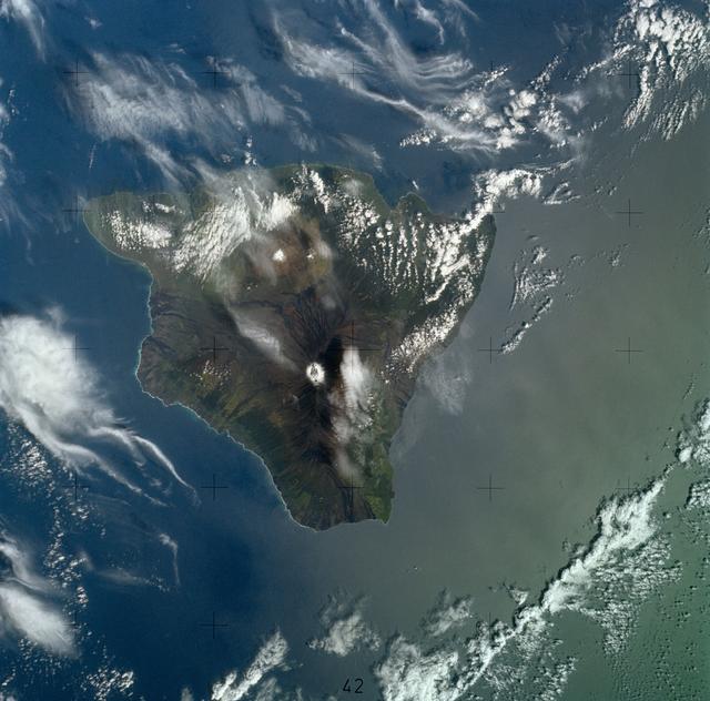 NASA image: Island of Hawaii, State of Hawaii seen from Skylab