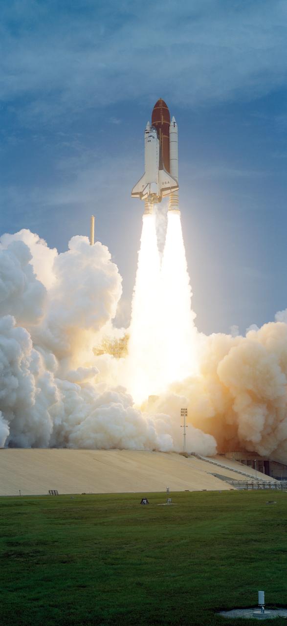 STS050-S-038 (25 June 1992) --- The Space Shuttle Columbia, NASA's first Extended Duration Orbiter (EDO), lifts off on its way toward a scheduled record 13-day mission in Earth-orbit.  Liftoff occurred at 12:12:23:0534 p.m. (EDT) on June 25, 1992.  Five NASA astronauts and two scientists/payload specialists are aboard.  The seven will divide into two shifts to support United States Microgravity Laboratory (USML) research.