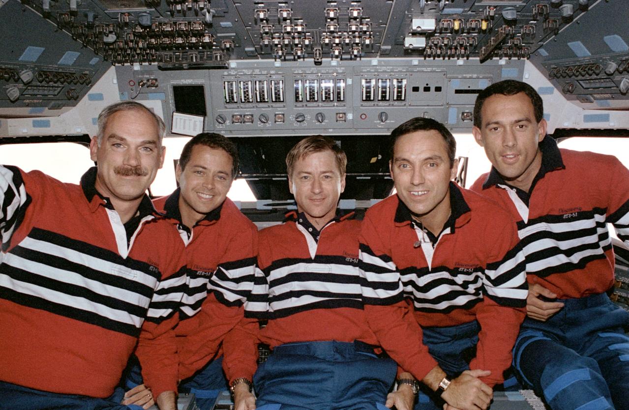 STS051-44-005 (12-22 sept 1993) --- The five crew members pose for the traditional inflight crew portrait on the Space Shuttle Discovery's flight deck.  Left to right are astronauts William F. Readdy, Daniel W. Bursch, Frank L. Culbertson, Jr., Carl E. Walz and James H. Newman.  Culbertson is mission commander, with Readdy serving as pilot and the others are mission specialists.