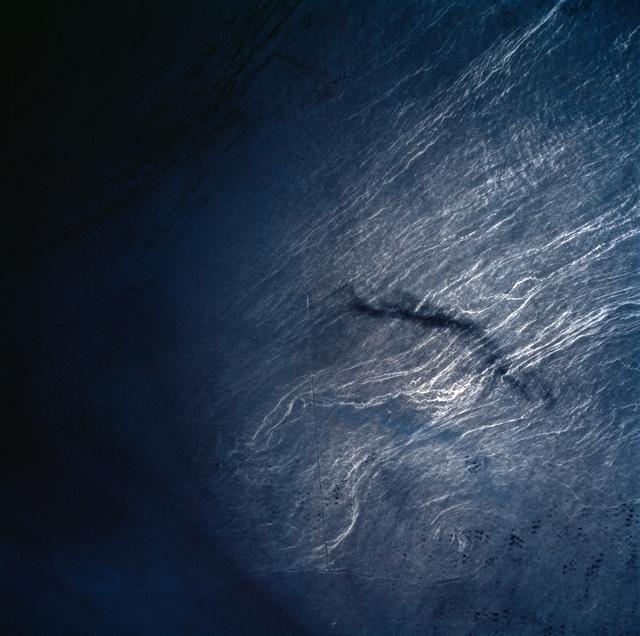 NASA image: STS-54 Earth observation of a ship wake in the Bay of Bengal