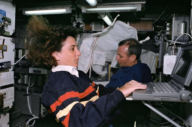 NASA image: STS-57 MS2 Sherlock with HFA-EPROC laptop computer in SPACEHAB-01 module
