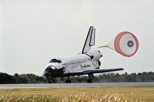 NASA image: Landing of STS-60 Space Shuttle Discovery at Kennedy Space Center